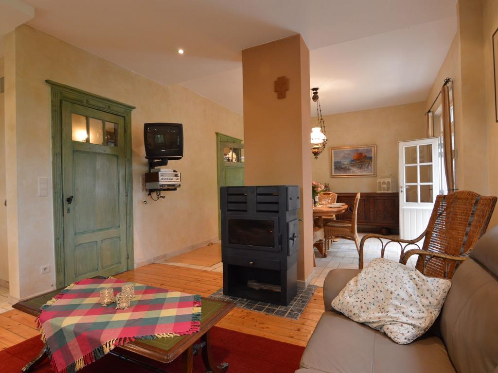Furnished Bungalow In Monceau En Ardenne With Garden Barbecue Oizy Rom bilde