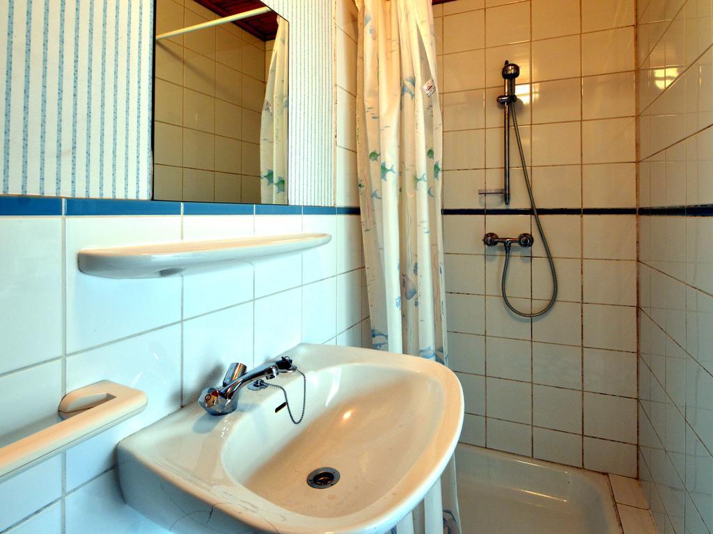 Furnished Bungalow In Monceau En Ardenne With Garden Barbecue Oizy Eksteriør bilde